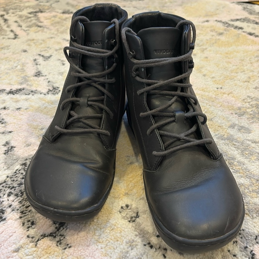 Vivobarefoot Gobi Hi IV, Womens Lace Up Desert Boot With Barefoot Sole 🖤🦶